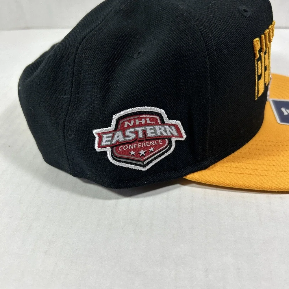 Pittsburgh Penguins Fanatics Black Gold Snap Back‎ Hat Eastern